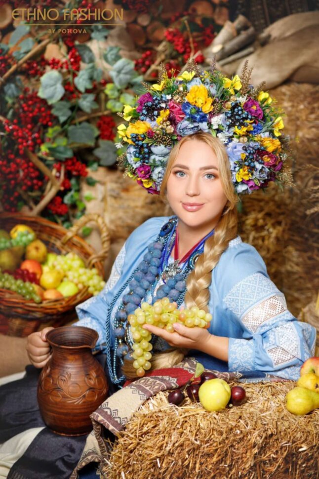 Вишиванка "Жіночність"