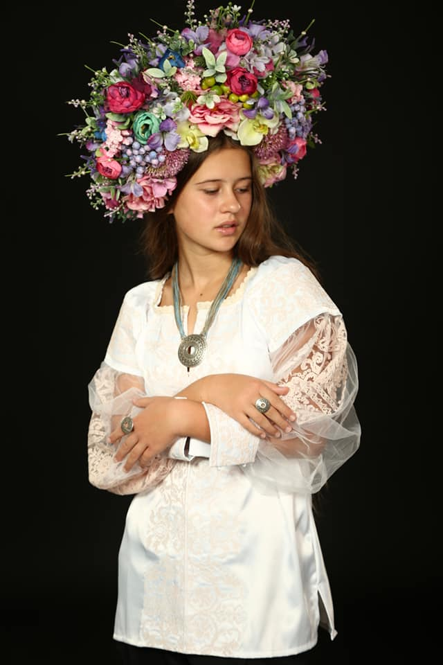 Вишиванка "Розмальовки весни"