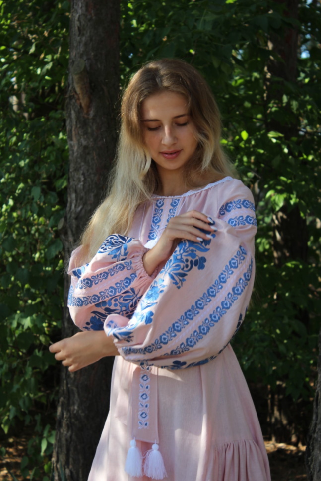 Вишита сукня "Ніжність жемчужини"