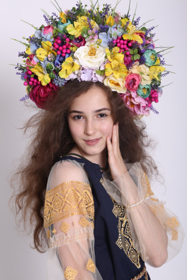 Вишиванка "Загадкова"