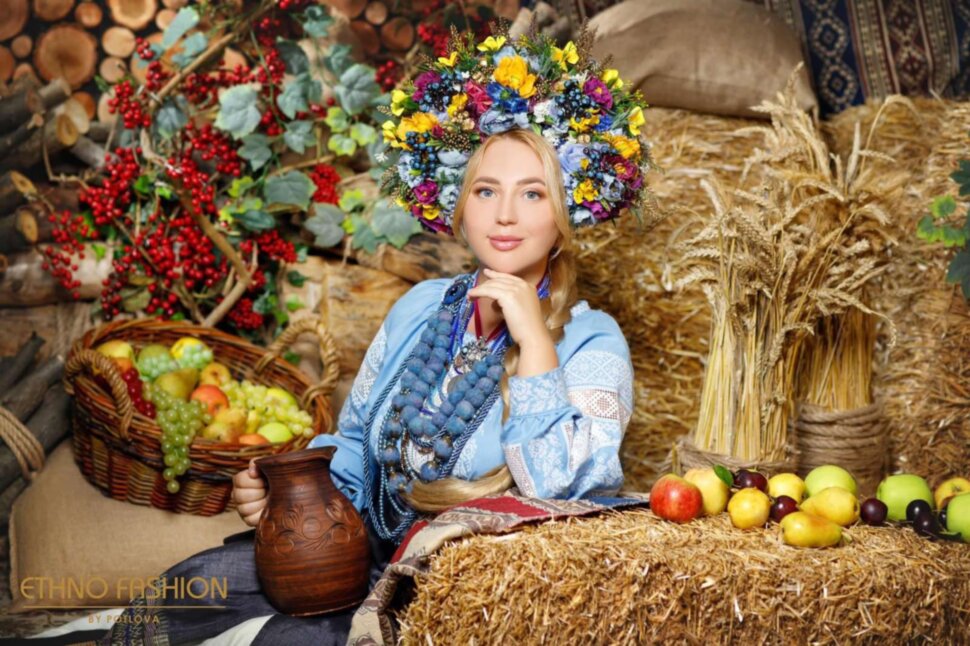 Вишиванка "Жіночність"