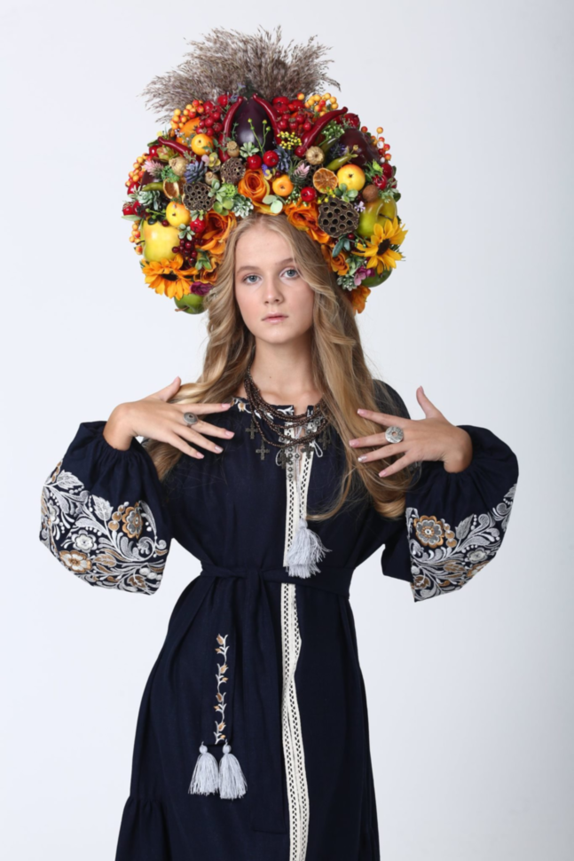 Вишита сукня "Чарі ночі"