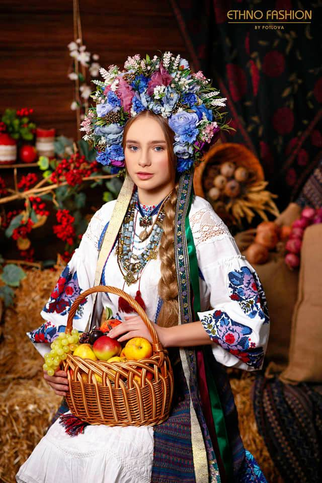 Вишиванка "Заквітчана"