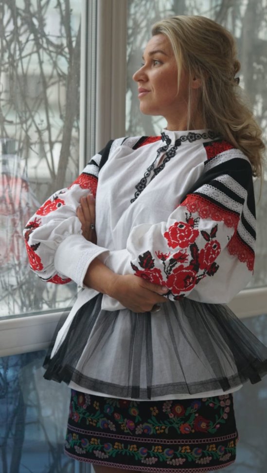 Вишиванка "Зимовий квітка"