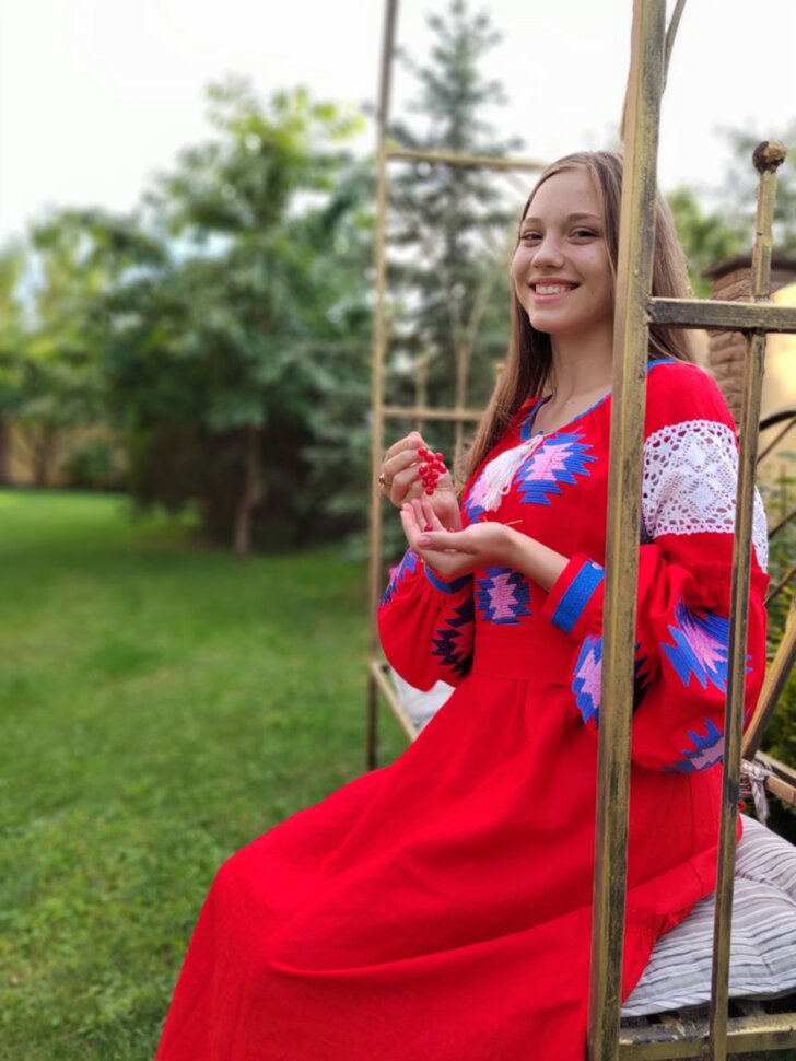 Вишита сукня "Вогонь"